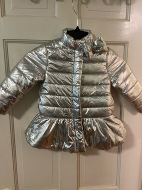 NWOT Mack & Co Girls' Metallic Silver Peplum Puffer Jacket